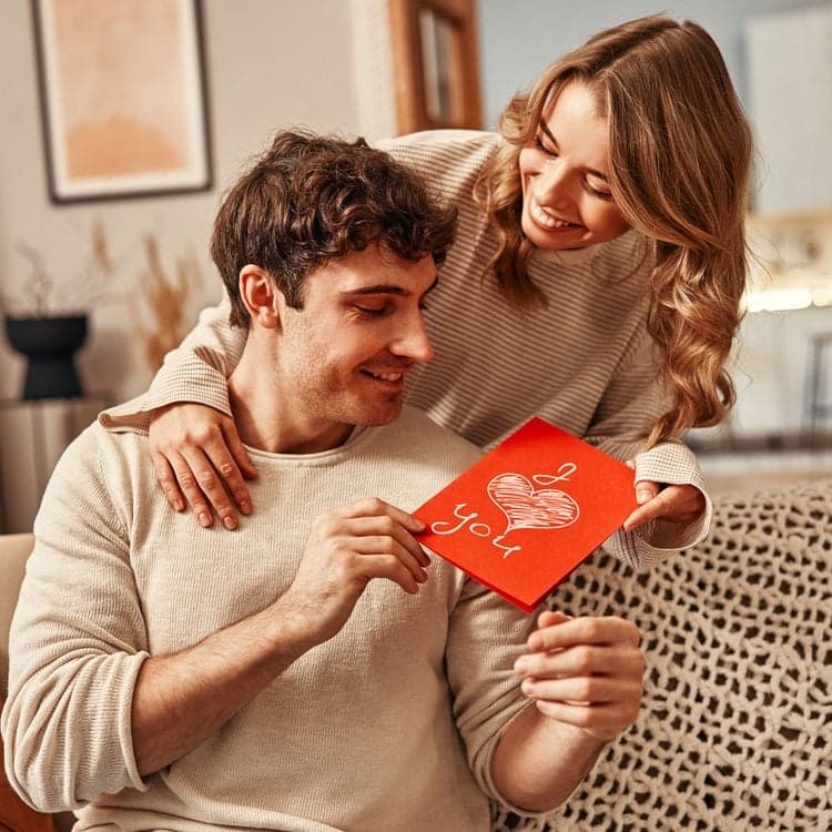 How to Make a Romantic Gift Website for Anniversaries, Birthdays, and Surprises